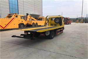 西工区非事故拖车