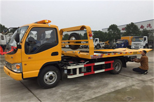 西工区哪里有拖车服务