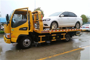 西工区附近拖车救援24小时服务热线